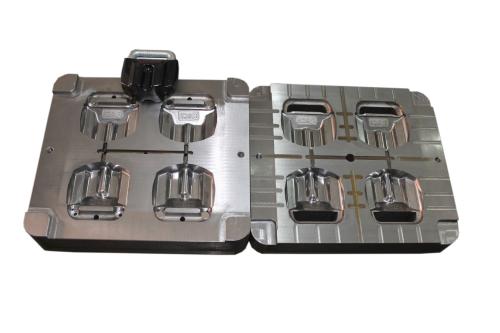 注塑模具產(chǎn)品加工時(shí)，塑膠模具產(chǎn)品變形了怎么處理